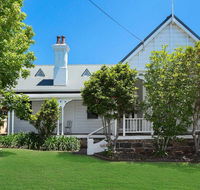 Blake House - iconic coastal homestead - Accommodation in Brisbane
