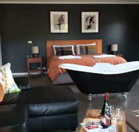 Blaze Rock Retreat - Accommodation in Brisbane