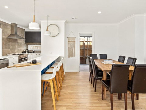 Blue Waves - Accommodation in Brisbane 2