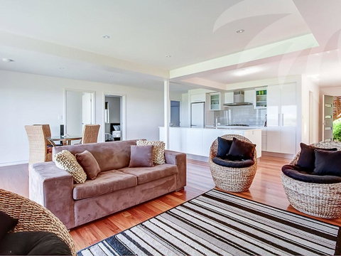 Blueys Bliss 2 - Accommodation in Brisbane 1