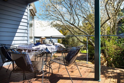 Boatshed Villa Yellow Door - Accommodation in Brisbane 2