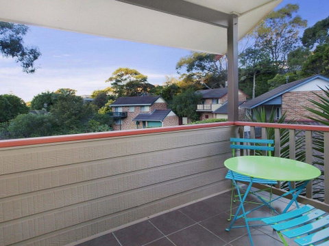 Bombo Blue - Pet Friendly Townhouse - Accommodation in Brisbane 0
