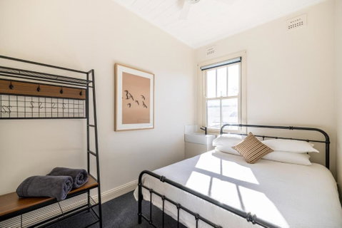 The Middle - Accommodation in Brisbane 3