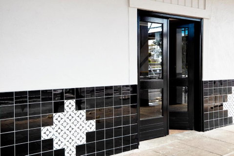 The Royal Hotel, Drouin - Accommodation in Brisbane 3