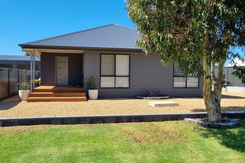 Wellington Marina70 - Accommodation in Brisbane 1