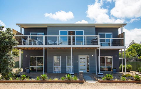 Xanadu - Aldinga Beach - C21 SouthCoast Holidays - Accommodation in Brisbane 0