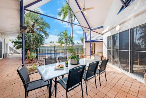An Absolute Poolside Break By Casuarina Beach - Accommodation in Brisbane 1