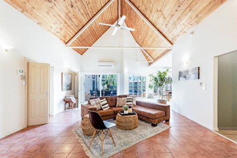 An Absolute Poolside Break By Casuarina Beach - Accommodation in Brisbane 2