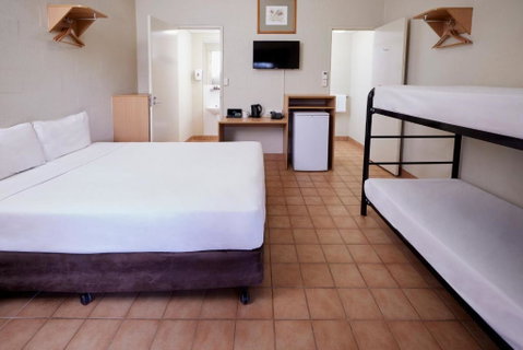 Outback Lodge - Accommodation in Brisbane 1