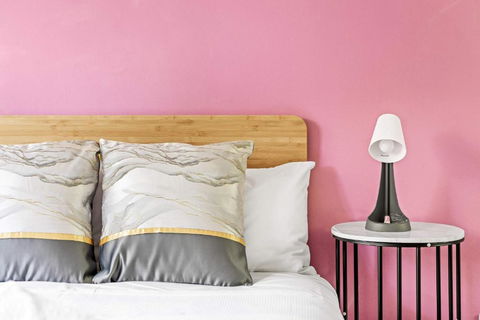Warm Oasis At Parramatta- 2 BR - Free Parking - Near Shops - Accommodation in Brisbane 1