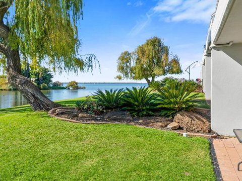 Yarrawonga Lakeside Apartment 25 - Accommodation in Brisbane 1