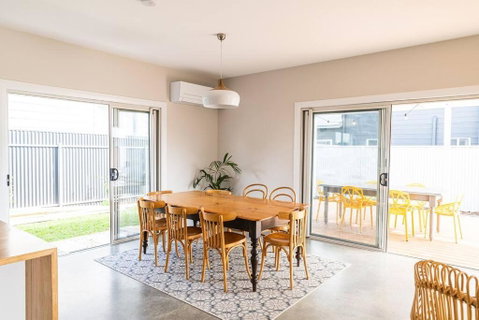 Yellow Door Beach Retreat - Accommodation in Brisbane 3