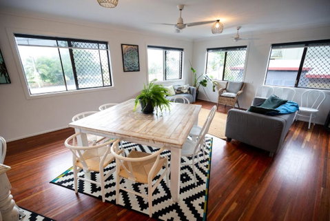 Yeppoon Beachhouse - Accommodation in Brisbane 2