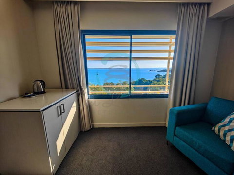 ZEN88 ESPLANADE: Hotel Suite W/ Ocean/Sunset Views - Accommodation in Brisbane 2