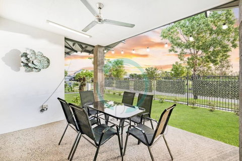 Zenhouse: Stylish Muirhead Home Near Park/Hospital - Accommodation in Brisbane 1