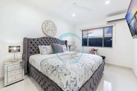 Zenhouse: Stylish Muirhead Home Near Park/Hospital - Accommodation in Brisbane 3
