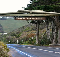 Small-Group Great Ocean Road and Twelve Apostles Full-Day Tour - Accommodation in Brisbane