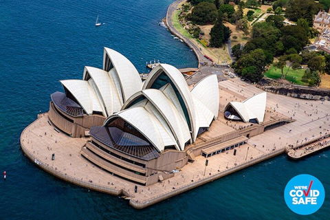 Private Helicopter Flight Over Sydney & Beaches For 2 Or 3 People - 20 Minutes - Accommodation in Brisbane 1