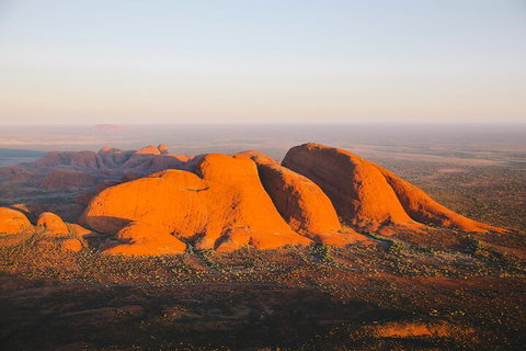 Scenic Flight: Uluru & Kata Tjuta - Accommodation in Brisbane 3