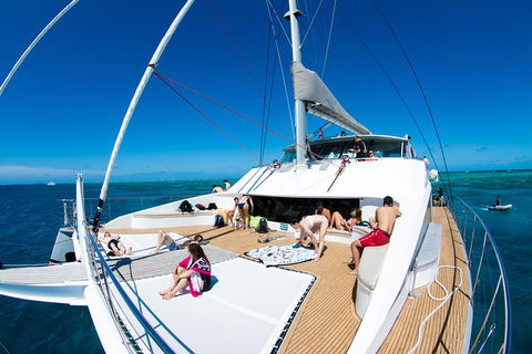 Passions Of Paradise Great Barrier Reef Snorkel And Dive Cruise From Cairns By Luxury Catamaran - Accommodation in Brisbane 3