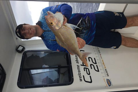3/4 Day 7 Hour Offshore Fishing Charter - Accommodation in Brisbane 0