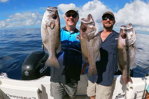 Full Day 9.5 Hour Offshore Fishing Charter - Accommodation in Brisbane 1