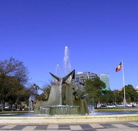 Explore Adelaide City Tour Haigh's Tasting Chocolate  Adelaide Oval Tour - Accommodation in Brisbane