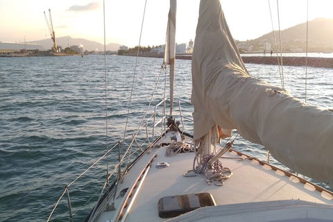 Townsville Small Group Early Morning Sailing Cruise Boat Tour Charter Hire - Accommodation in Brisbane 1