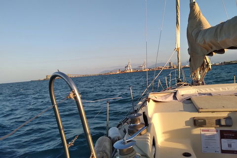 Townsville Small Group Early Morning Sailing Cruise Boat Tour Charter Hire - Accommodation in Brisbane 2