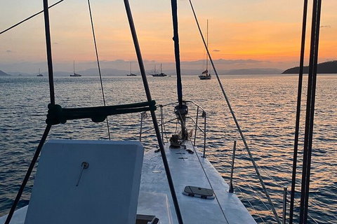 2 Night Small Group Whitsundays Sailing Adventure Aboard Mandrake - Accommodation in Brisbane 2