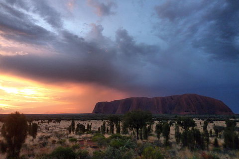 Uluru Small Group Tour Including Sunset - Accommodation in Brisbane 4