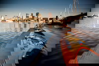 Melbourne Sunset Kayaking Experience with Dinner