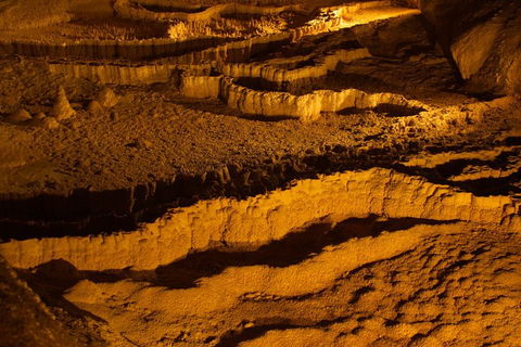 From The Mountains To The Bay - 4 Day Rediscovery Private Tour - Accommodation in Brisbane 0