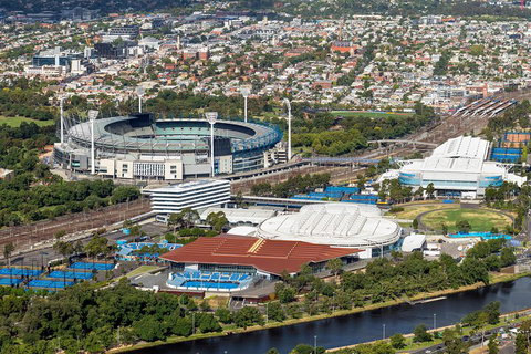 Ultimate Sports Lovers Bus Tour Of Melbourne - Accommodation in Brisbane 0